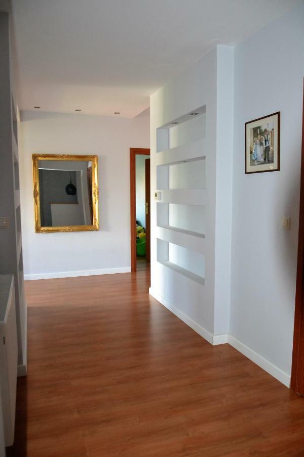 Tarnow Dom / Apartament W Centrum ภายนอก รูปภาพ