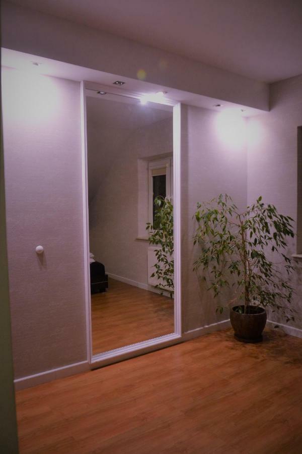 Tarnow Dom / Apartament W Centrum ภายนอก รูปภาพ